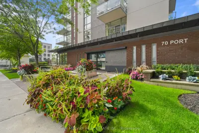 70 Port Street E 506, Mississauga, On L5g 4v8