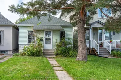 14 Marshall Boulevard, Toronto, On M6n 2r7