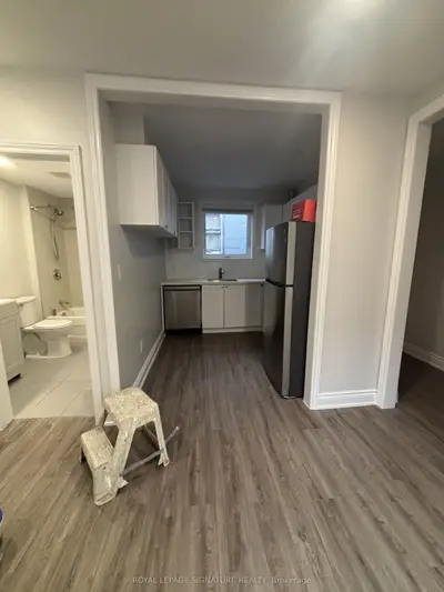 3289 Lakeshore Boulevard W 2, Toronto, On M8w 1m8