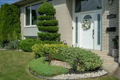 1563 Brentano Boulevard, Mississauga, On L4x 1a5