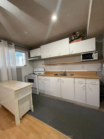 38 Carter Drive Basement, Brampton, On L6v 3n5
