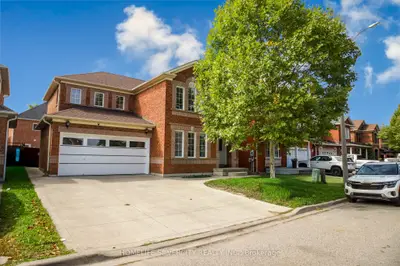 22 Meadow Glade Road, Brampton, On L6r 1z7