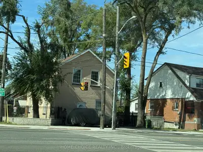 1232 Jane Street, Toronto, On M6m 4x8
