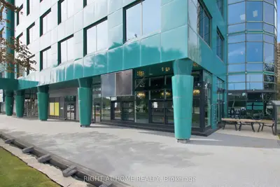 10 Kingsbridge Garden Circle 101, Mississauga, On L5r 3k6