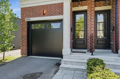 38a Maple Avenue N, Mississauga, On L5h 2s1