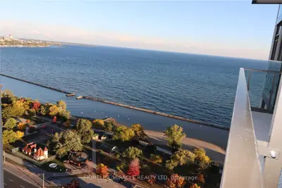 1928 Lakeshore Boulevard W 3803, Toronto, On M6s 0b1