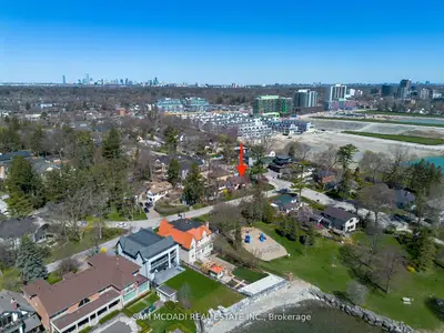 62 Maple Avenue S, Mississauga, On L5h 2r6