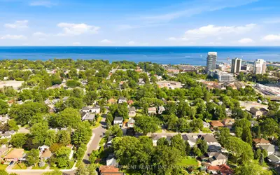75 Troy Street, Mississauga, On L5g 1s6