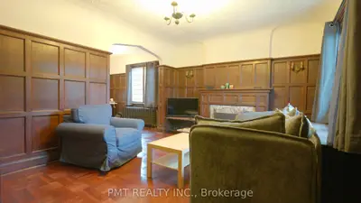 2 Larkin Avenue Upper, Toronto, On M6s 1l8