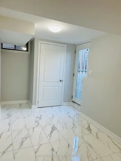 314 Harrowsmith Drive Lower, Mississauga, On L5r 1p7