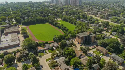 707 Ross Street, Burlington, On L7s 1s3