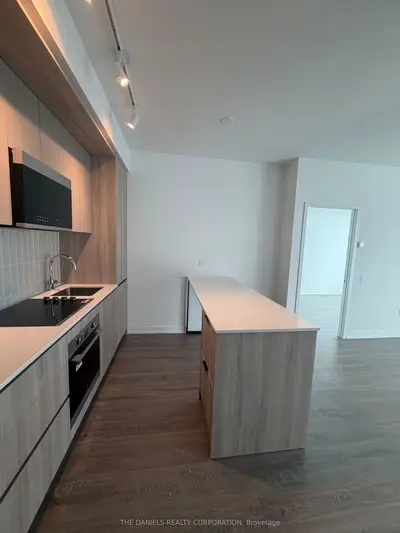 2485 Eglinton Avenue W 1204, Mississauga, On L5m 2t1