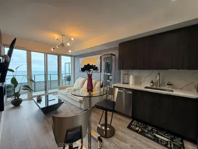 30 Shore Breeze Drive 5006, Toronto, On M8v 0j1
