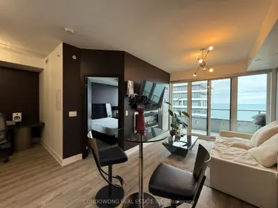 30 Shore Breeze Drive 5006, Toronto, On M8v 0j1