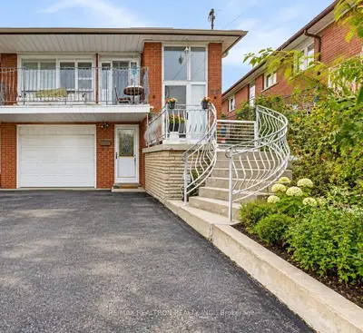 26 Brubeck Road, Toronto, On M9m 1w7