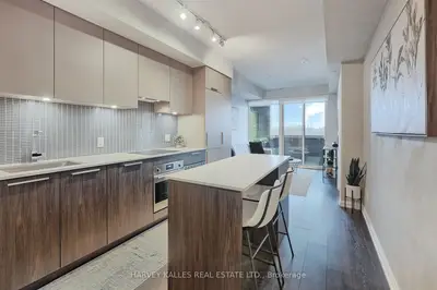 4208 Dundas Street W 412, Toronto, On M8x 0b1