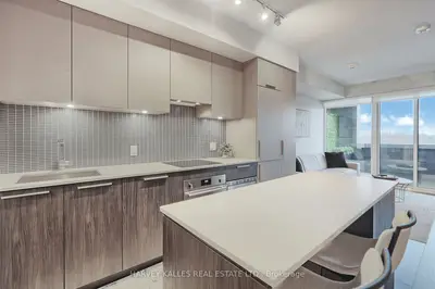 4208 Dundas Street W 412, Toronto, On M8x 0b1