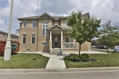 29 Cape Dorset Crescent Basement, Brampton, On L6r 3l2