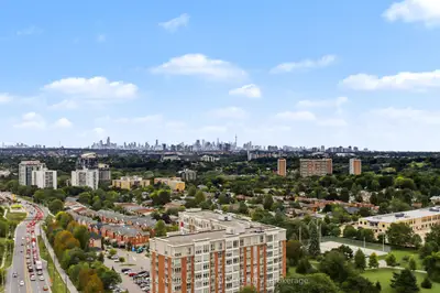 4010 Eglinton Avenue W 1913, Toronto, On M9a 0g5