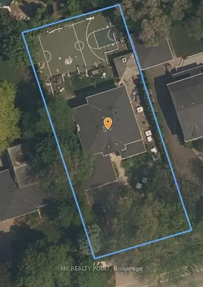 108 Rathburn Road, Toronto, On M9a 1r7