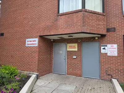 2076 Sherobee Road, Mississauga, On L5a 4c4