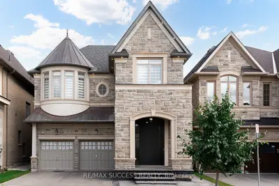 62 Threshing Mill Boulevard, Oakville, On L6h 7c5