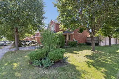 2524 Logan Avenue, Oakville, On L6h 6s2