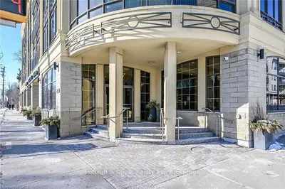 205 Lakeshore Road W 409, Oakville, On L6k 0h8