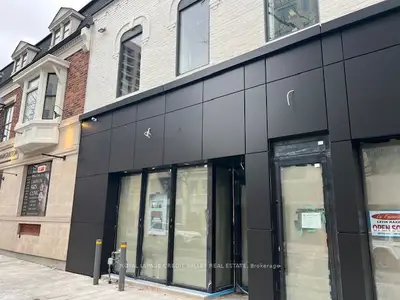 39 Queen Street E, Brampton, On L6w 2a7