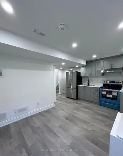172 Fandango Drive Bsmt, Brampton, On L6x 0l6