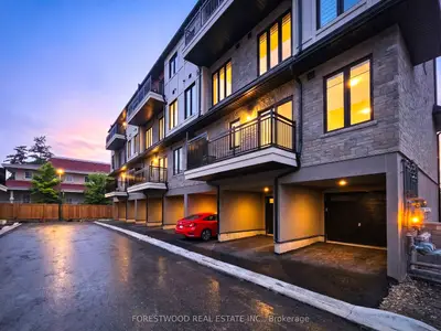 726 Front Royal Street 20, Mississauga, On L4y 0c8