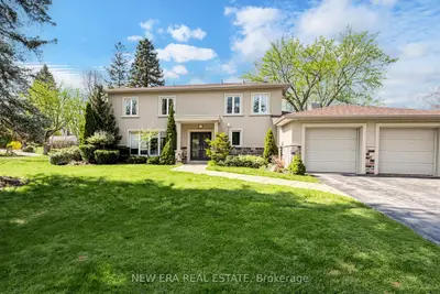 1423 Bunsden Avenue, Mississauga, On L5h 2b3