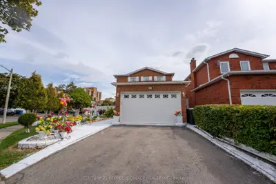 30 Daffodil Place, Brampton, On L6y 3b6