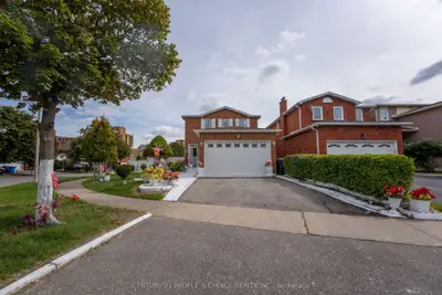 30 Daffodil Place, Brampton, On L6y 3b6