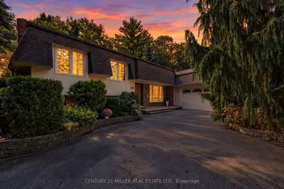 130 Tavistock Square, Oakville, On L6k 2v2