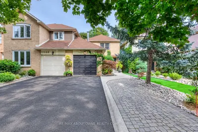 1198 Potters Wheel Crescent, Oakville, On L6m 1j2