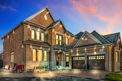 3 Port Hope Hollow, Brampton, On L6y 2y9