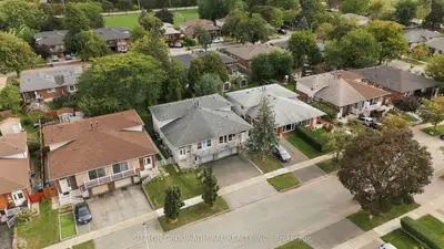 1871 Silverberry Crescent, Mississauga, On L5j 1c8