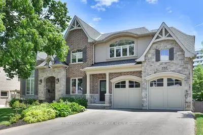 888 Park Avenue W, Burlington, On L7t 1n6