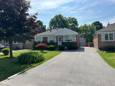 572 Exbury Crescent Main, Mississauga, On L5g 2p4