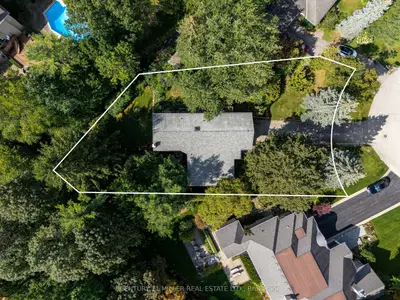 1242 Donlea Crescent, Oakville, On L6j 1v7