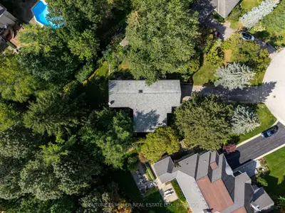 1242 Donlea Crescent, Oakville, On L6j 1v7