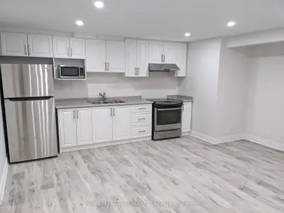 11 Stedford Crescent, Brampton, On L7a 4p6