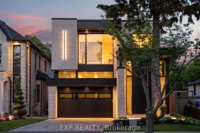 65 Edgecroft Road, Toronto, On M8z 2c1