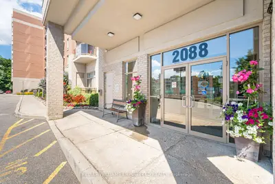 2088 Lawrence Avenue W 410, Toronto, On M9n 3z9