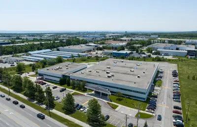 1080 Tristar Drive 6, Mississauga, On L5t 1p1