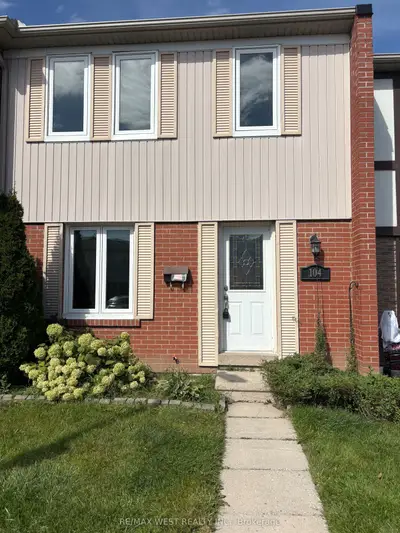 900 S Central Park Drive 104, Brampton, On L6s 3j6