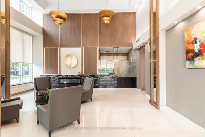 3525 Kariya Drive #2508, Mississauga, On L5b 0c2
