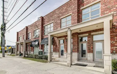 885 Lakeshore Road E 3, Mississauga, On L5e 1e2