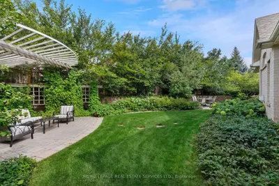 2424 Tesla Crescent, Oakville, On L6h 7t6